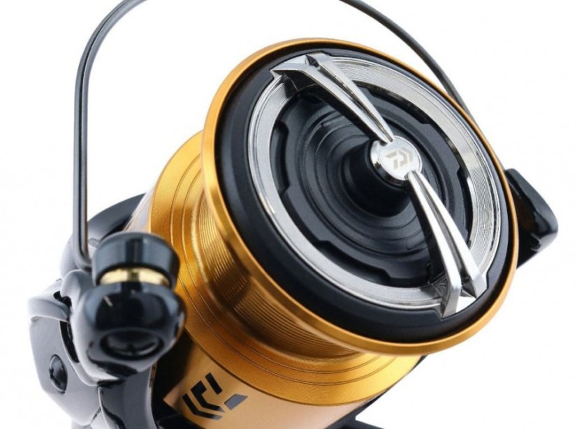 Daiwa naviják GS BR LT 4000-C
