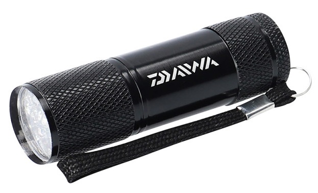 DAIWA UV Torch - UV svítilna pro kontrolu UV nástrah a vlasců