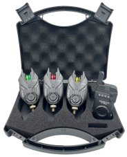 Sada hlásičů záběru Kinetic XT Run 3+1 v otevřeném kufříku – tři hlásiče a bezdrátový přijímač