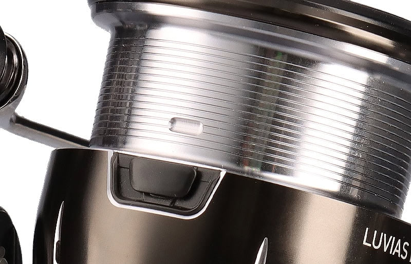 Daiwa naviják 24 LUVIAS LT 2500S - detail cívky