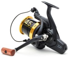 Zlatá hliníková cívka Daiwa Emblem 45 SCW QD-OT