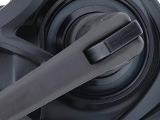 Detail rychlosklopné kličky s dřevěnou koncovkou Daiwa Emblem 45 QD-SD