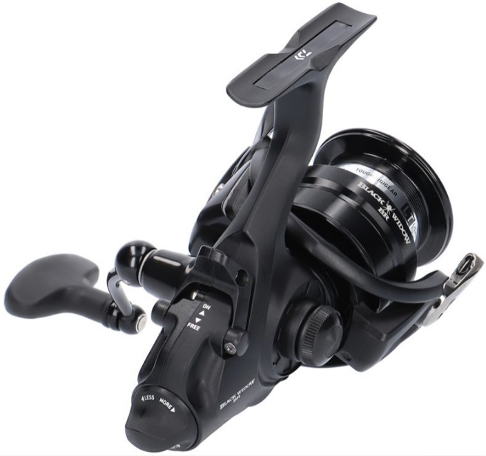 Daiwa naviják Black Widow BR LT 4000-C
