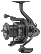 Daiwa Black Widow 25A kaprový naviják – hlavní pohled