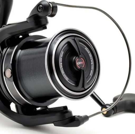 Daiwa naviják 23 EMBLEM 45 SCW QD - detail cívky