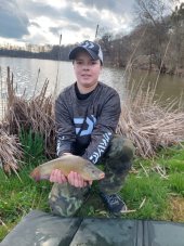 Daiwa krmítková směs F1 - Small Carp Mix 1kg