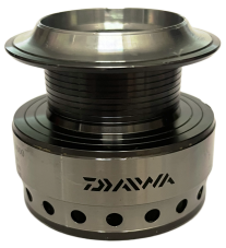 Daiwa náhradní cívka Exceler-S 3000 - použitá (přední pohled) Daiwa náhradní cívka Exceler-S 3000 - použitá (přední pohled)